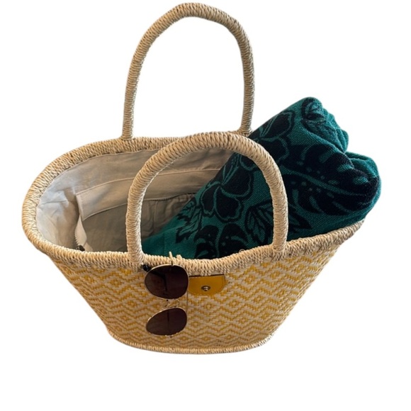 White & Yellow Boho Pattern Straw Beach or Tote Bag - Picture 11 of 13